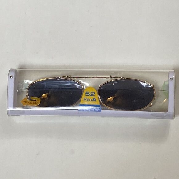 52 RecA Solar Shield Sun Glasses - Picture 4 of 5